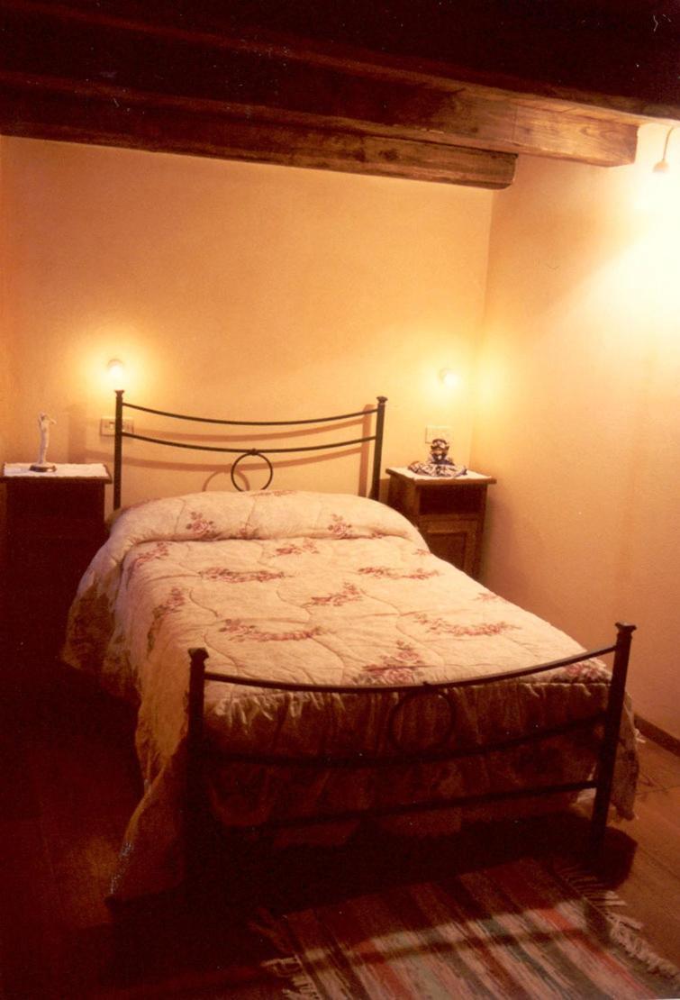 Borgo Isola Santa Guest House Exterior photo